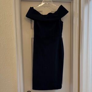 Calvin Klein Elegant Off-Shoulder Navy Dress